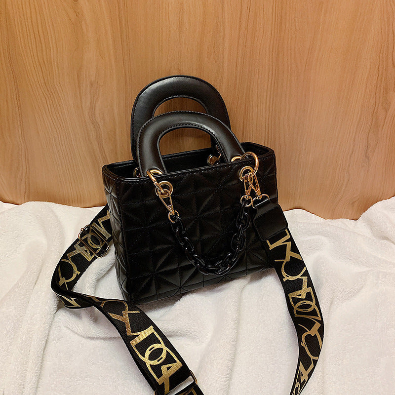 Textured Small Fragrant Style Chain Shoulder Bag