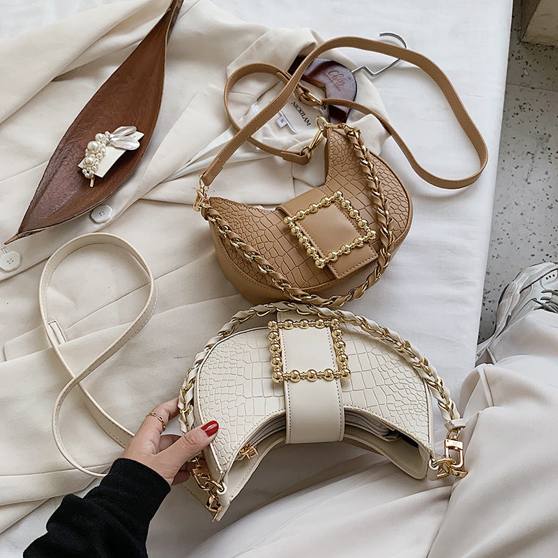 Tide Diagonal Texture Shoulder Bag