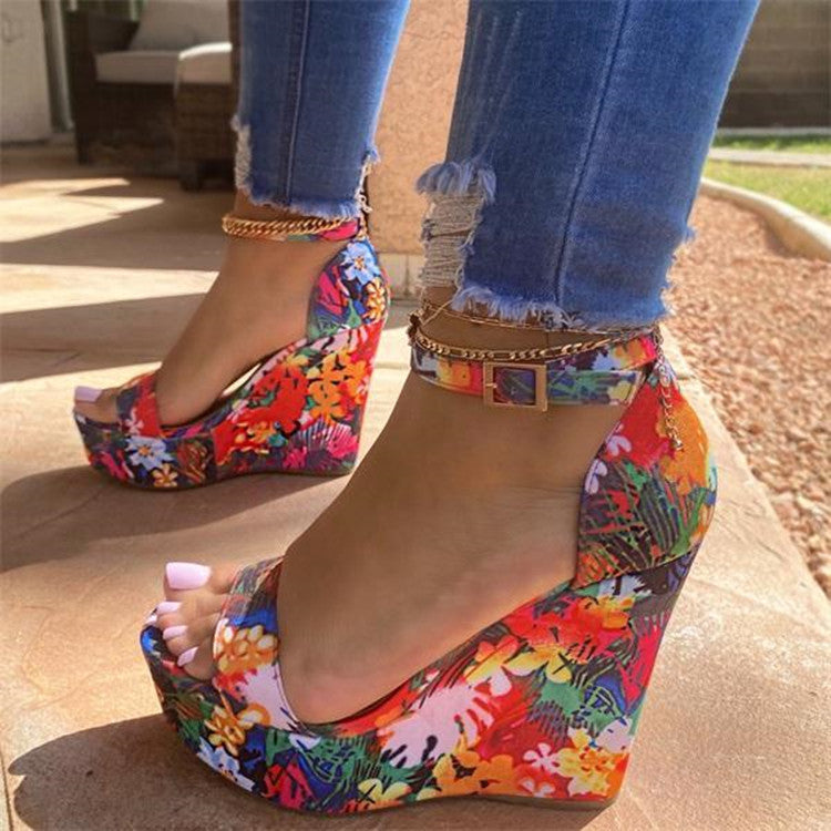 Color Matching Floral Fashion Wedge Sandals
