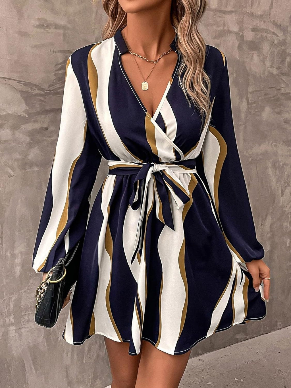 Printed V-neck Dress w/Belt