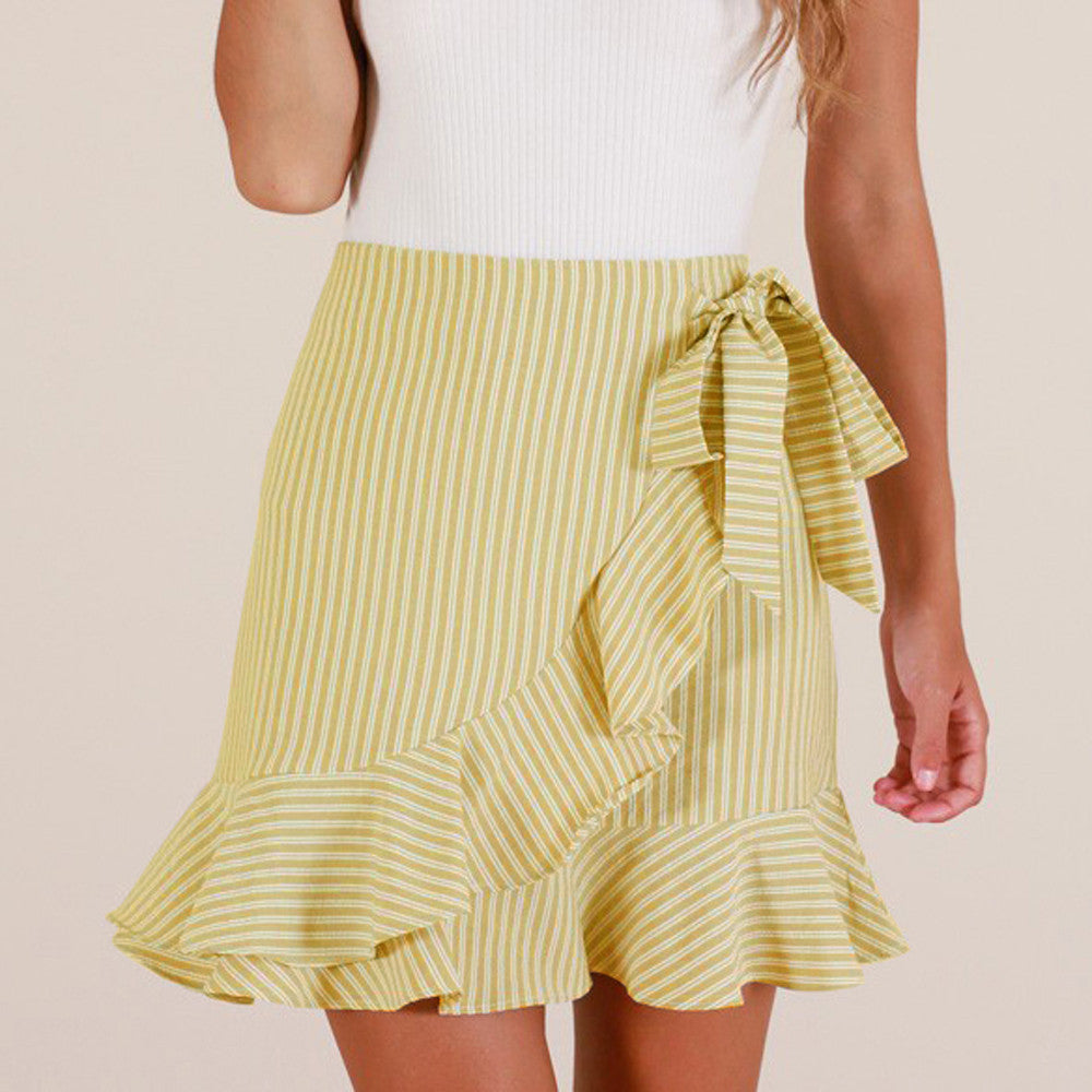 Short Side Ruffle Striped Skirt